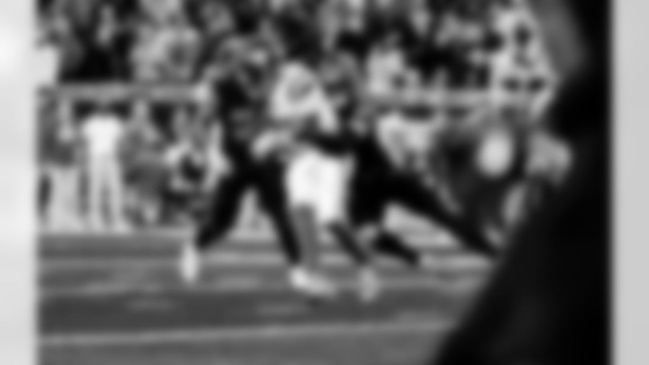 Detroit Lions edge rusher Aidan Hutchinson (97) sacks New York Giants quarterback Jameis Winston (19) during an NFL football game against the New York Giants on Sunday, Nov. 23, 2025 in Detroit. (Jeff Nguyen/Detroit Lions via AP)