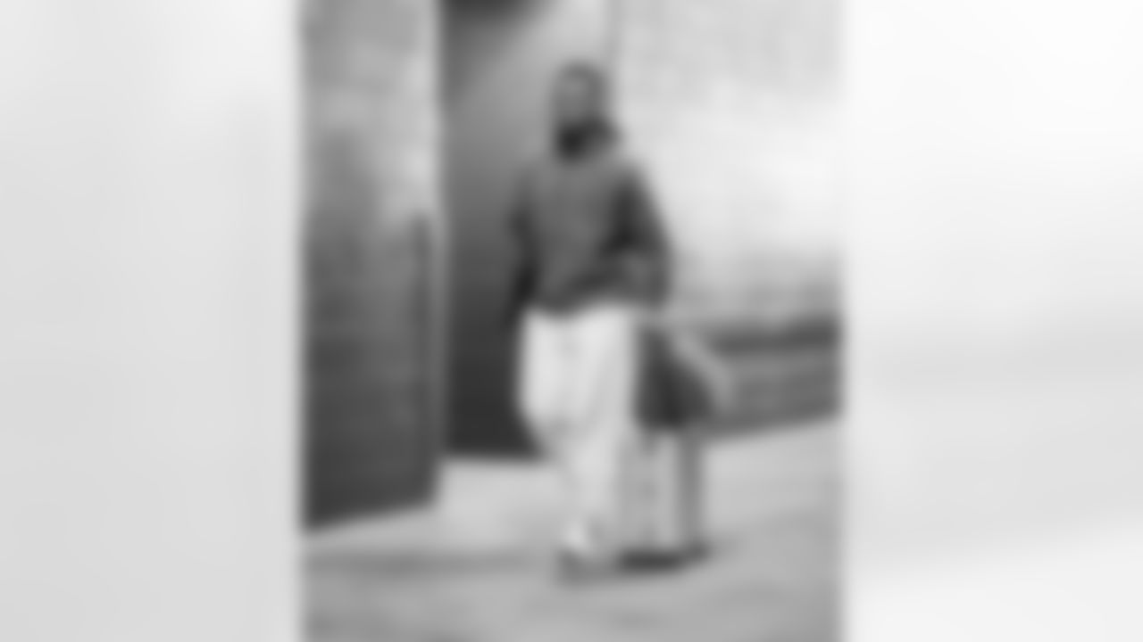 Detroit Lions wide receiver Amon-Ra St. Brown (14) arrives to an NFL football game against the Washington Commanders on Sunday, Nov. 9, 2025 in Landover, Md. (Jeff Nguyen/Detroit Lions via AP)