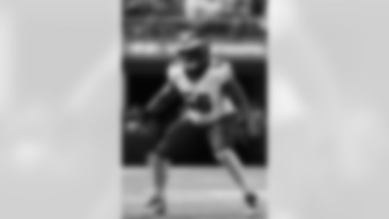 RG Tyler Steen

Backed up by Matt Pryor

(AP Photo/Aaron M. Sprecher)