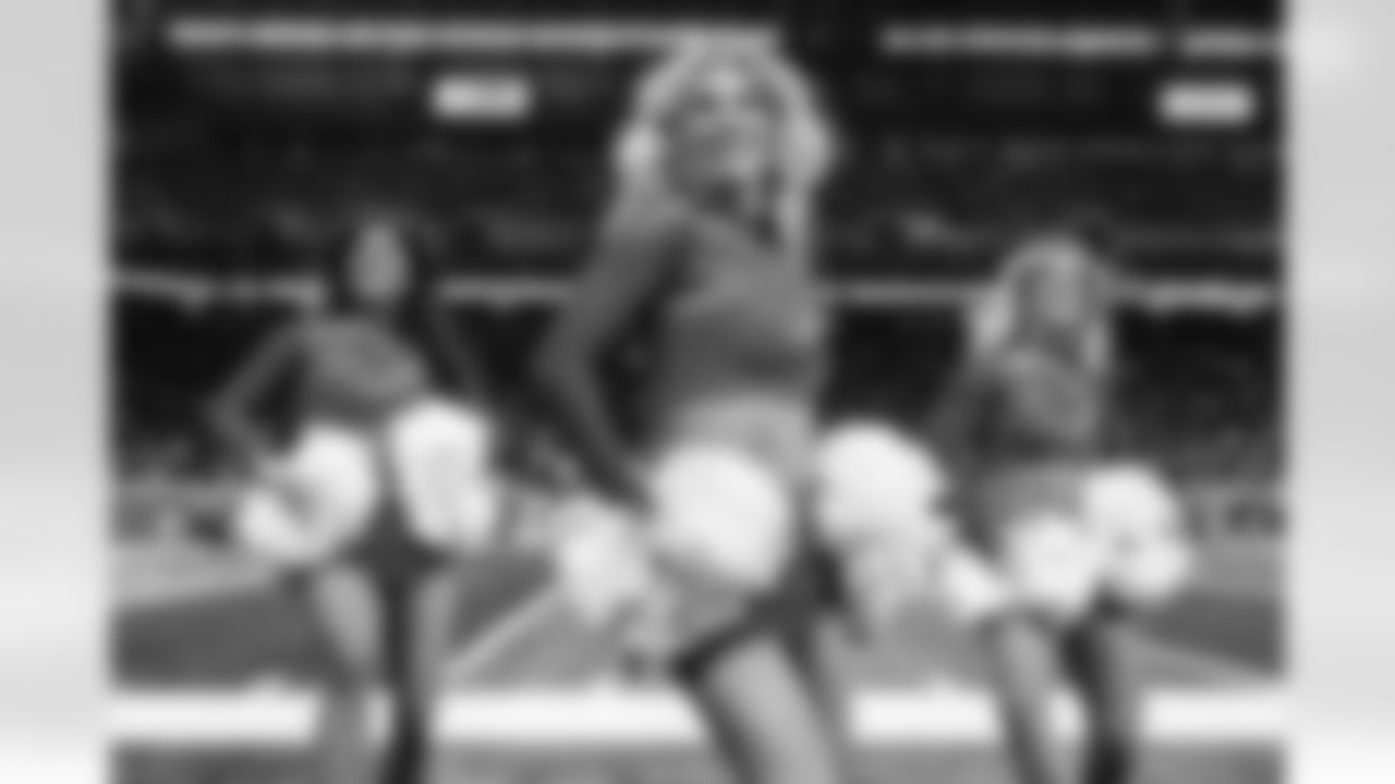 Detroit Lions Cheerleaders perform during an NFL football game against the Chicago Bears on Sunday, Sept. 14, 2025 in Detroit. (Mike Ferdinande/Detroit Lions)