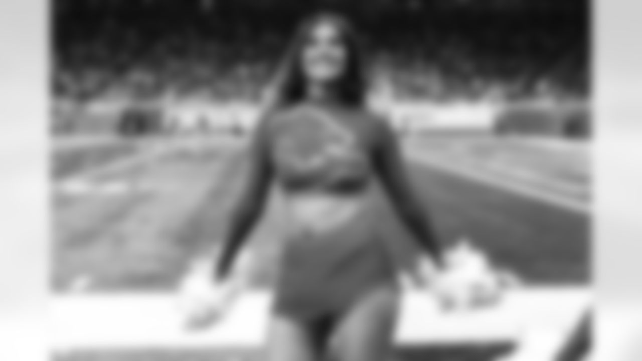 Detroit Lions Cheerleaders perform during an NFL football game against the Miami Dolphins on Saturday, Aug. 16, 2025 in Detroit. (Mike Ferdinande/Detroit Lions)