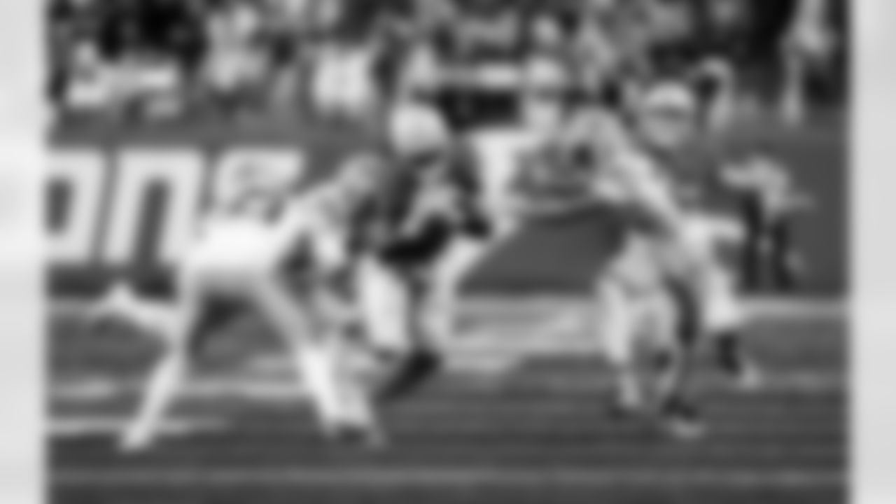 Detroit Lions running back Jahmyr Gibbs (0) and Detroit Lions wide receiver Tom Kennedy (85) during an NFL football game against the Green Bay Packers on Thursday, Nov. 27, 2025 in Detroit. (Jeff Nguyen/Detroit Lions via AP)