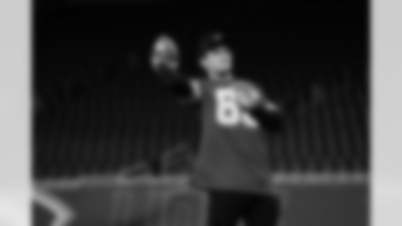 Detroit Lions wide receiver Tom Kennedy (85) throwing the football during the Inspire Change Football Clinic at Ford Field on Dec. 9, 2025 in Detroit. (Izzy Rincon/Detroit Lions)