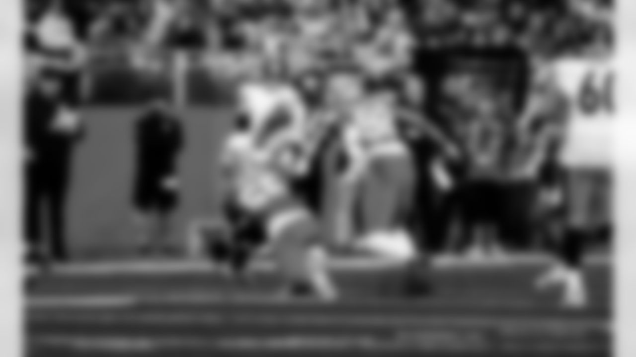 Detroit Lions linebacker Derrick Barnes (55) and Detroit Lions edge rusher Marcus Davenport (92) during an NFL football game against the Pittsburgh Steelers on Sunday, Dec. 21, 2025 in Detroit. (Jeff Nguyen/Detroit Lions via AP)