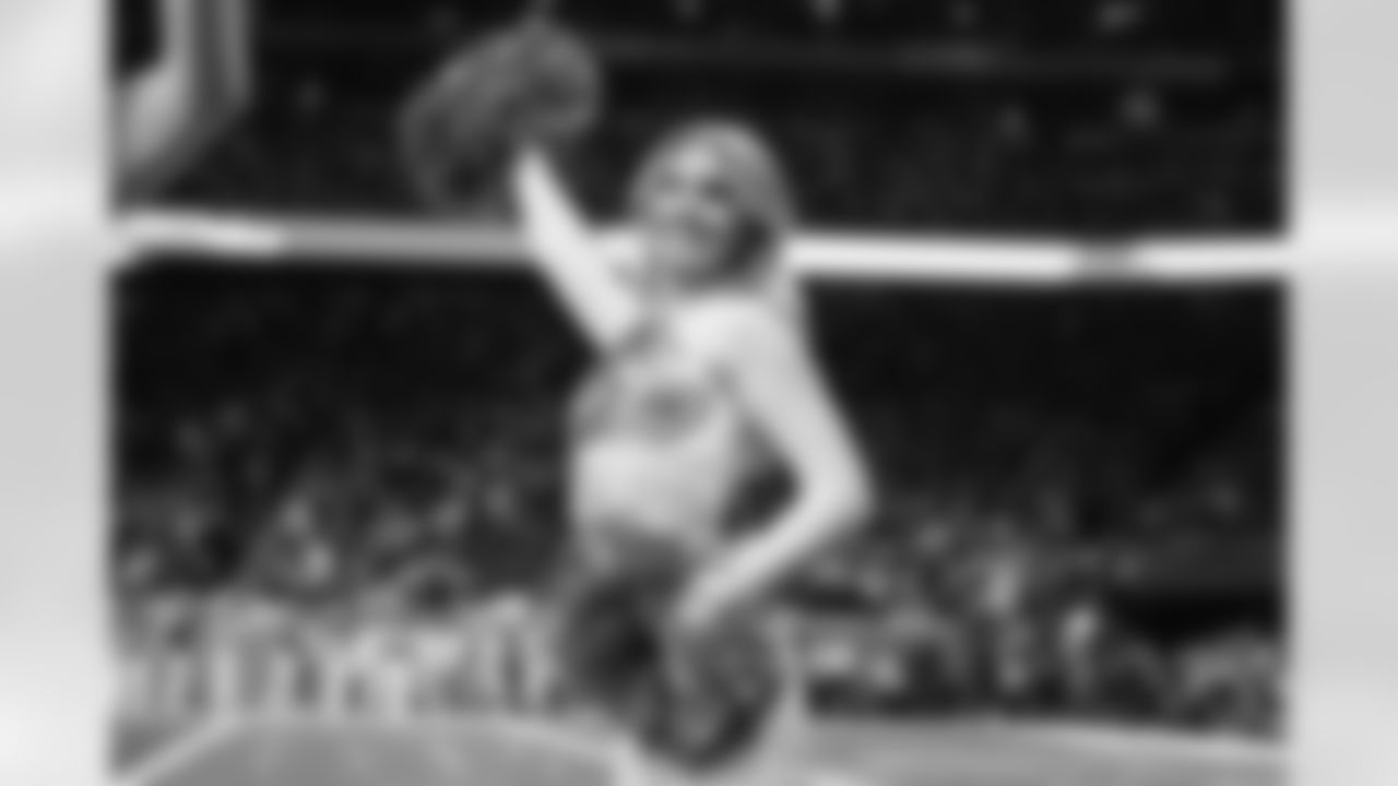 Detroit Lions Cheerleaders perform during an NFL football game against the Pittsburgh Steelers on Sunday, Dec. 21, 2025 in Detroit. (Mike Ferdinande/Detroit Lions)