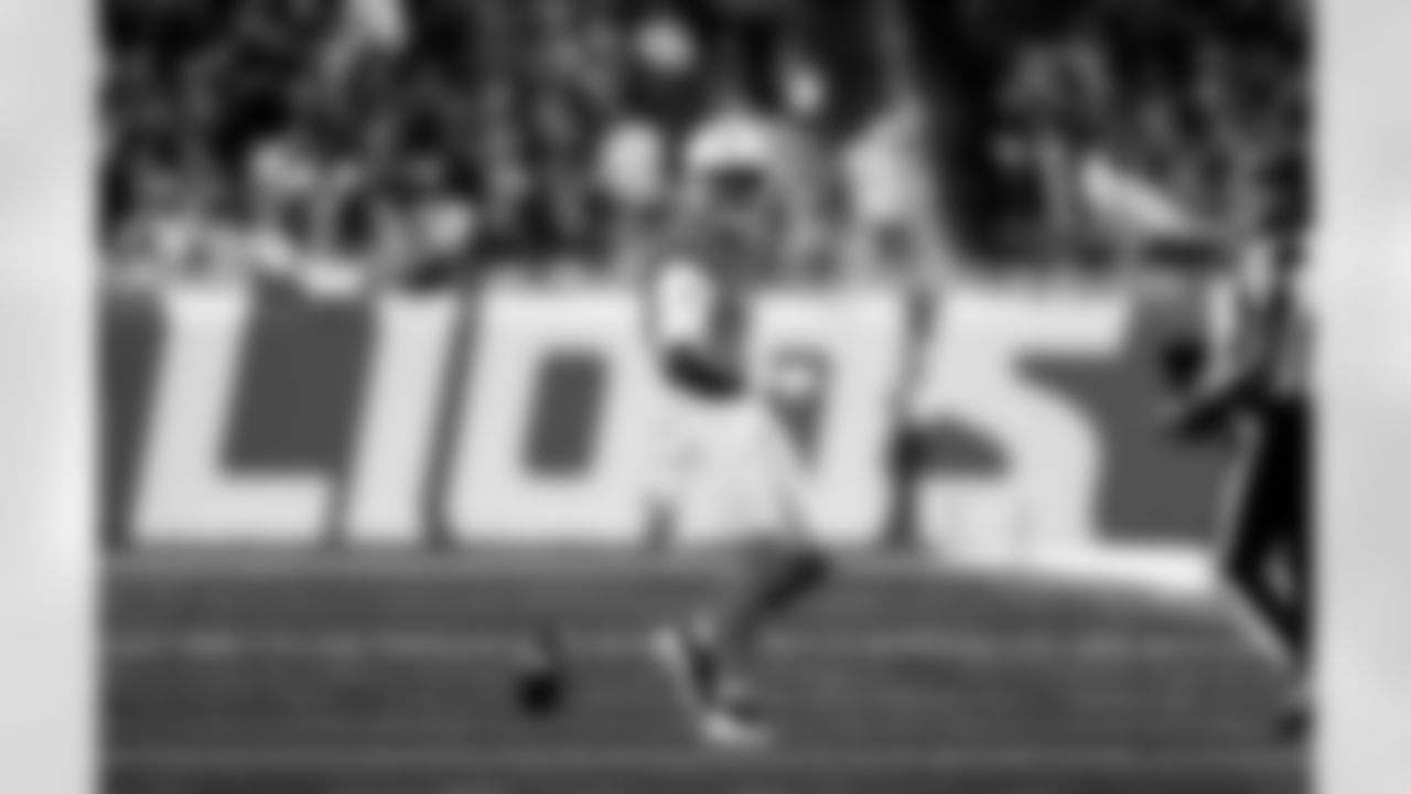 Detroit Lions wide receiver Jameson Williams (1) gets a first down during an NFL football game against the Green Bay Packers on Thursday, Nov. 27, 2025 in Detroit. (Jeff Nguyen/Detroit Lions via AP)