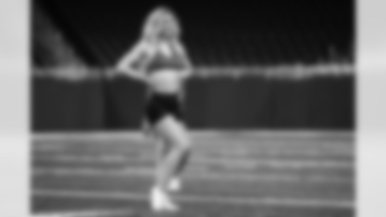 A contestant performs during the Detroit Lions Cheerleaders auditions at Ford Field on May 5, 2025 in Detroit. (Mike Ferdinande/Detroit Lions)
