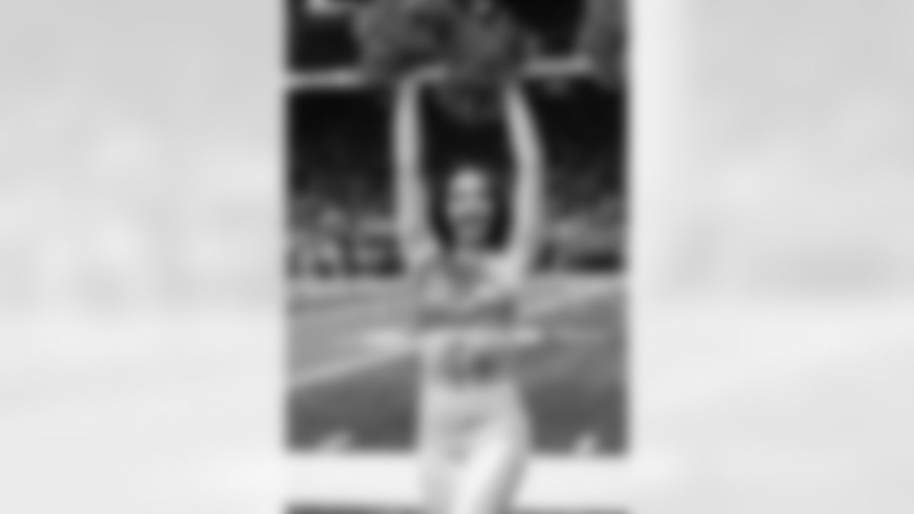 Detroit Lions Cheerleaders perform during an NFL football game against the Pittsburgh Steelers on Sunday, Dec. 21, 2025 in Detroit. (Mike Ferdinande/Detroit Lions)