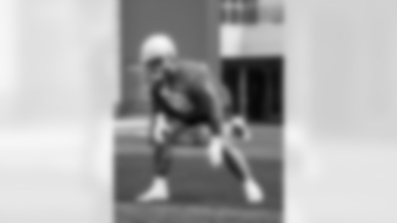 Detroit Lions tackle Taylor Decker (68) during OTAs at the Meijer Performance Center on May 30, 2025 in Allen Park, Mich. (Jeff Nguyen/Detroit Lions)