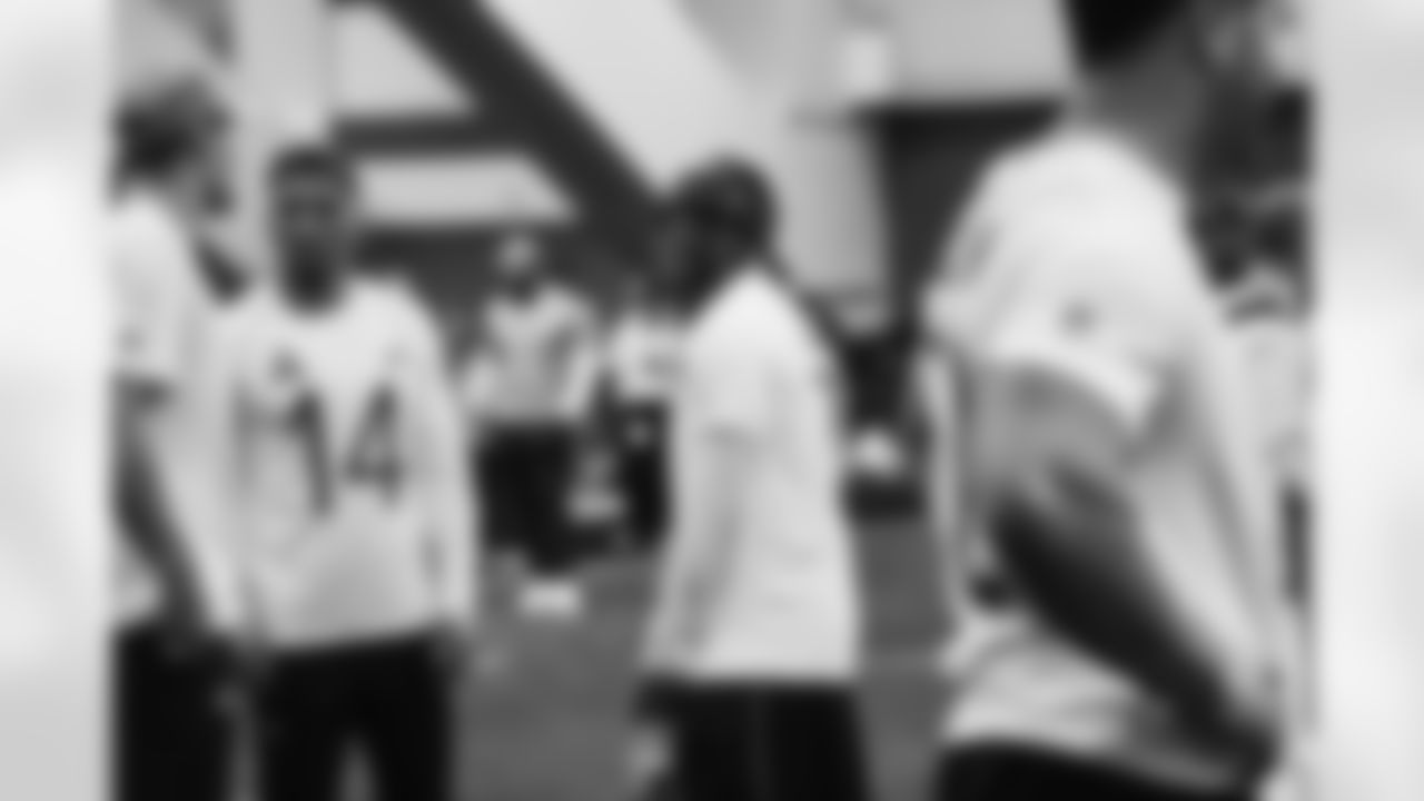 Detroit Lions running back Jahmyr Gibbs (0) with Detroit Lions wide receiver Amon-Ra St. Brown (14) and Detroit Lions linebacker Jack Campbell (46) at Pro Bowl Games practice on Feb. 1, 2026 in San Francisco, California. (Stuart Zaas/Detroit Lions)