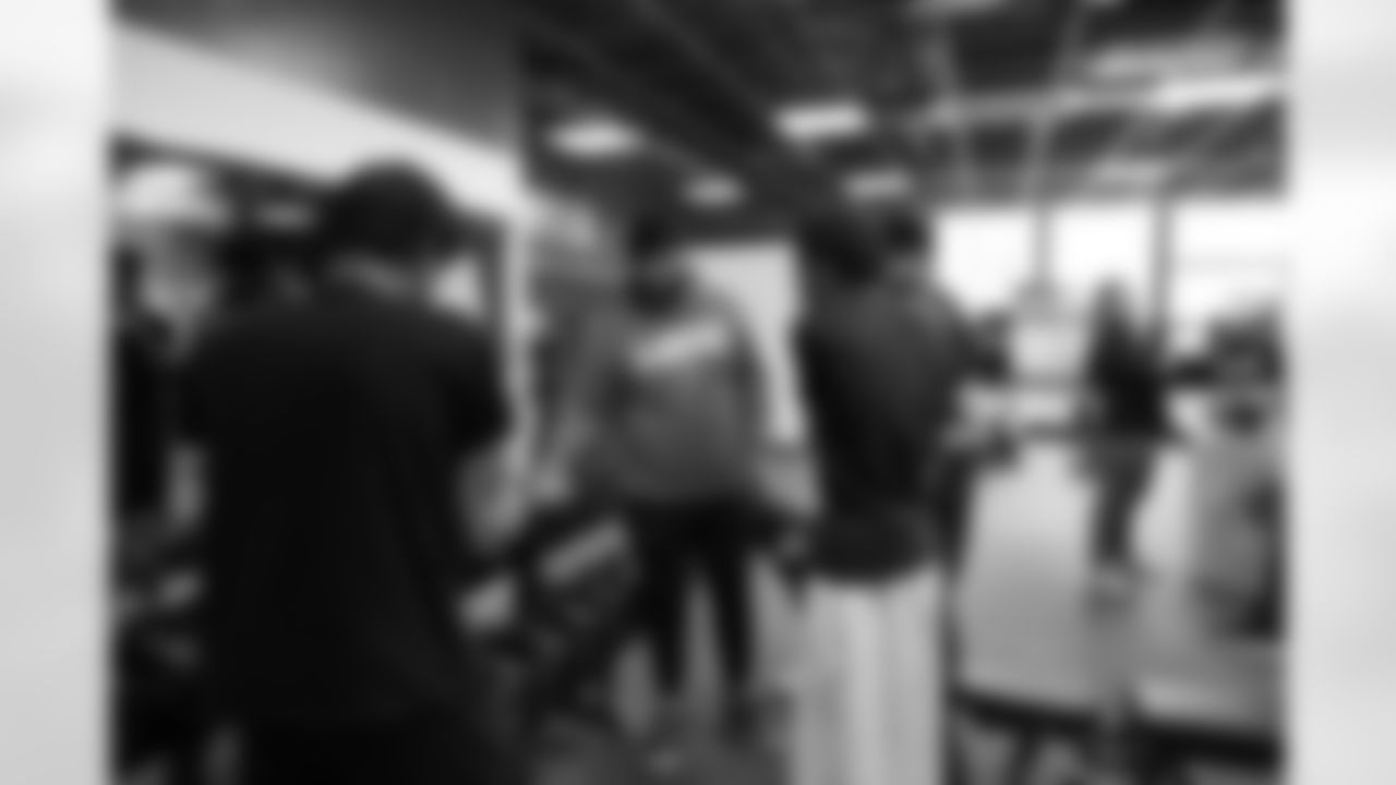 Lions Legend Alex Lewis (59) works with students during a Health and Wellness room reveal during a Count Day activation event at Detroit Lions Academy on Feb. 11, 2026 in Detroit. (Carl Jones II/Detroit Lions)