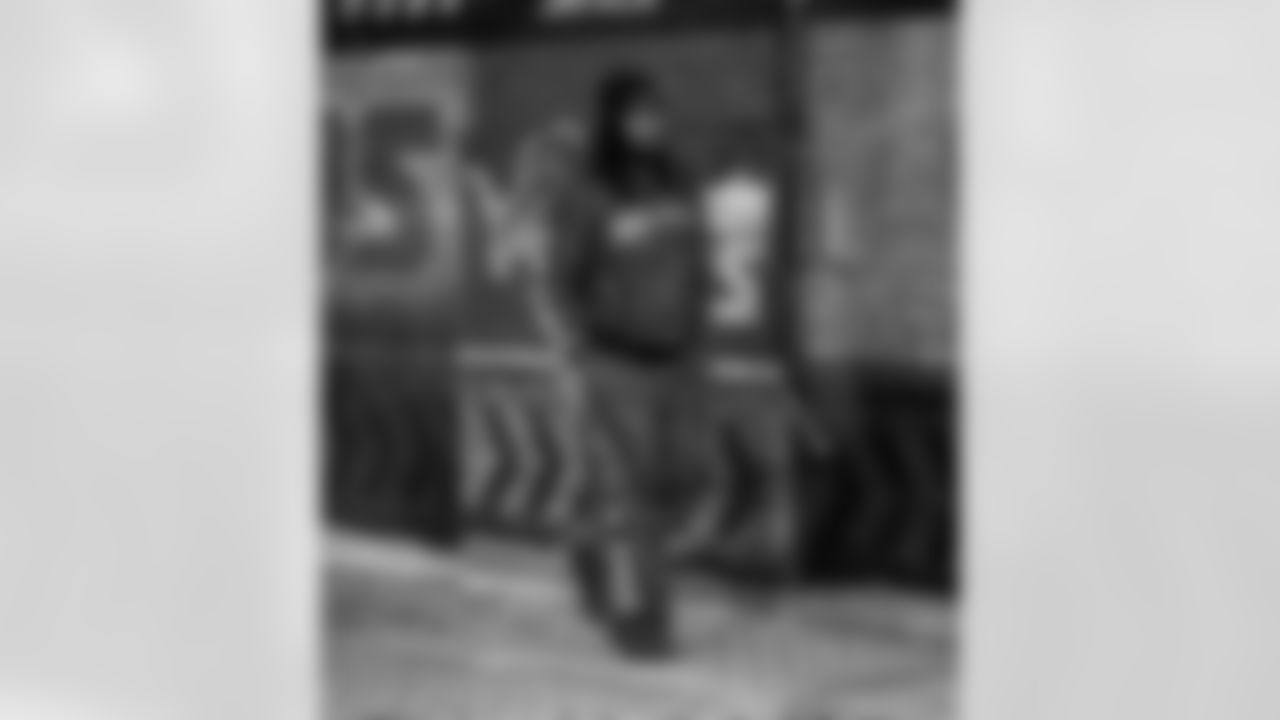 Detroit Lions defensive lineman Tyleik Williams (91) arrives to an NFL football game against the Dallas Cowboys on Thursday, Dec. 4, 2025 in Detroit. (Jeff Nguyen/Detroit Lions via AP)