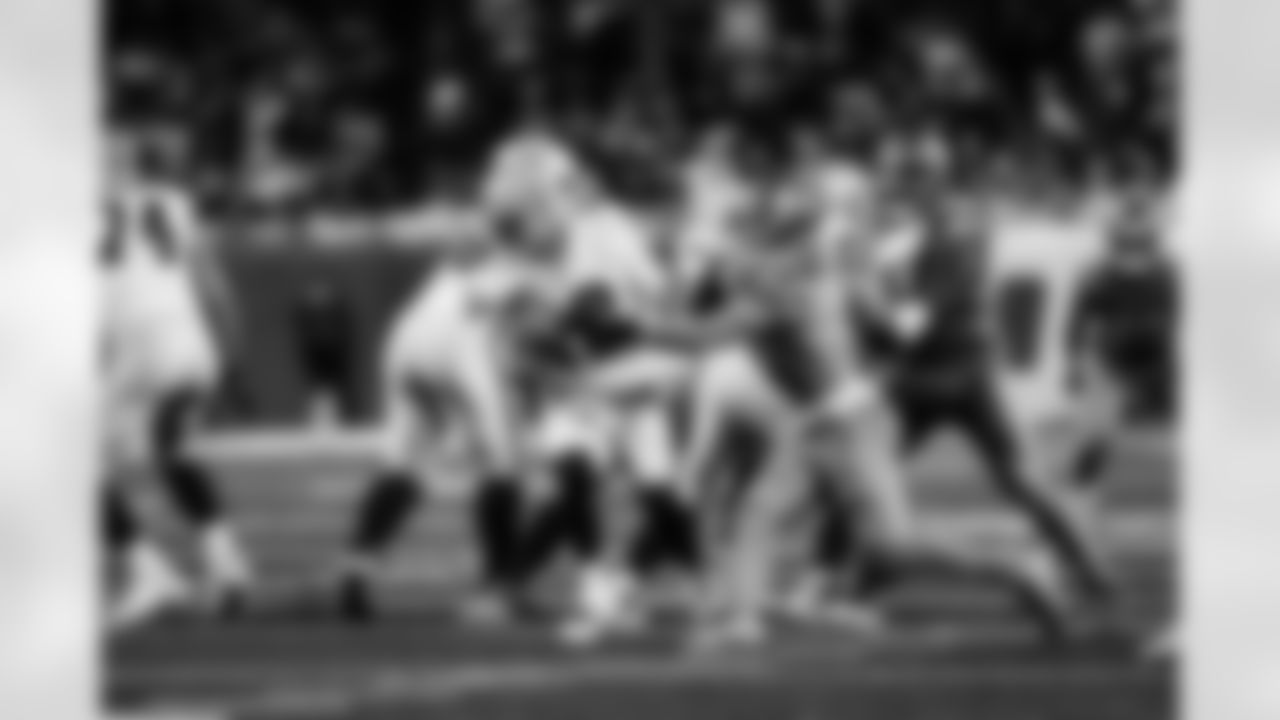 Detroit Lions linebacker Alex Anzalone (34) sacks Las Vegas Raiders quarterback Jimmy Garoppolo (10) during a NFL game against the Las Vegas Raiders on October 30, 2023 in Detroit. (Jeff Nguyen/Detroit Lions via AP)