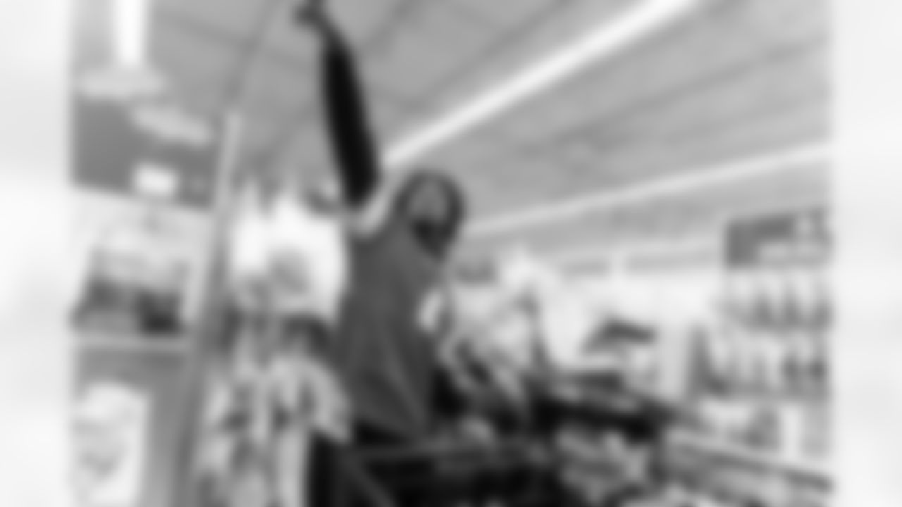 Detroit Lions wide receiver Jameson Williams (1) during Shop with a Lion at Meijer on Dec. 8, 2025 in Detroit. (Stephanie VanWagoner/Detroit Lions)