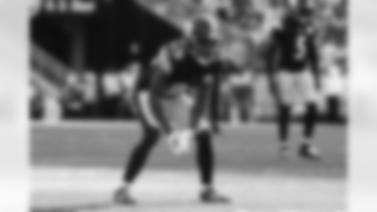 NB Brandin Echols

(AP Photo/Winslow Townson)