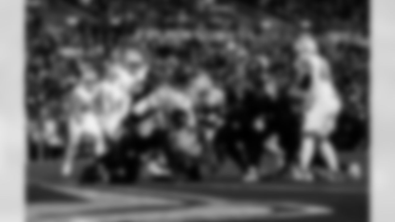 Detroit Lions running back Jahmyr Gibbs (0) scores a touchdown during an NFL football game against the Baltimore Ravens on Monday, Sept. 22, 2025 in Baltimore. (Jeff Nguyen/Detroit Lions via AP)