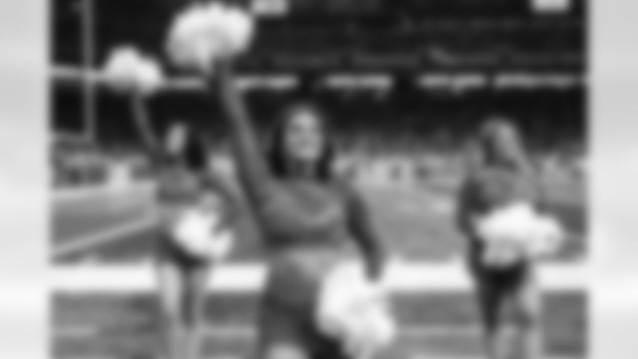 Detroit Lions Cheerleaders perform during an NFL football game against the Miami Dolphins on Saturday, Aug. 16, 2025 in Detroit. (Mike Ferdinande/Detroit Lions)