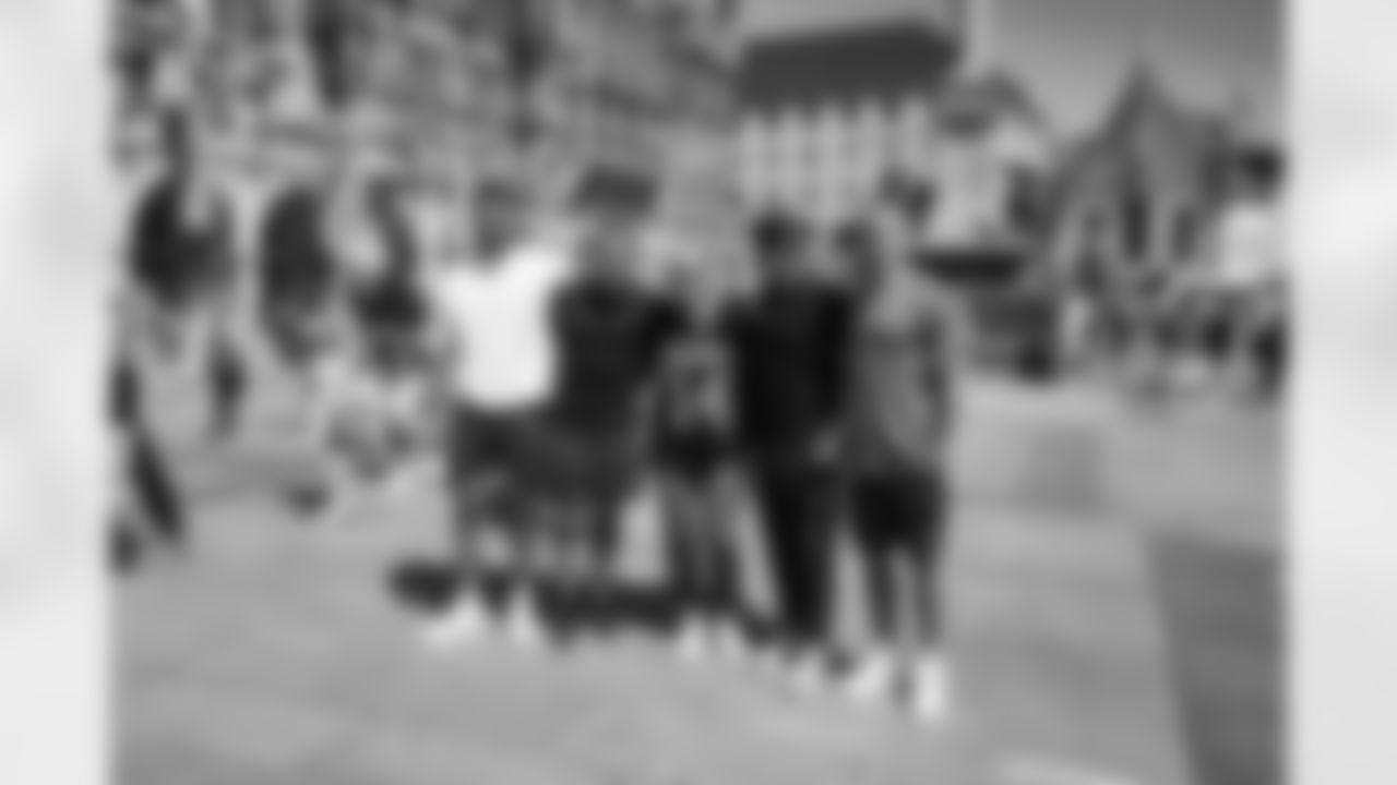 The St. Brown family (Equanimeous St. Brown, Amon-Ra St. Brown, Miriam Brown, John Brown and Osiris St. Brown) at Marienplatz on June 21, 2025 in Munich, Germany. (Stuart Zaas/Detroit Lions)