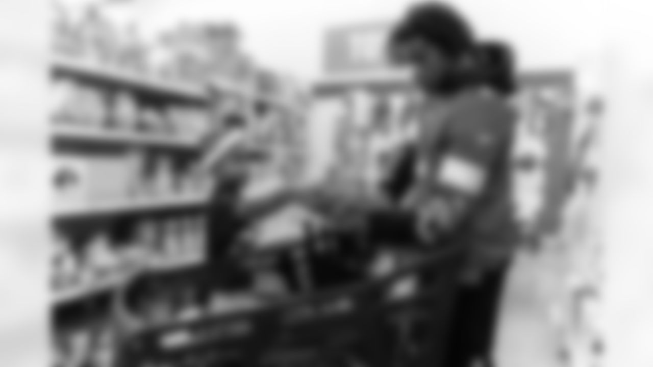 Detroit Lions wide receiver Jameson Williams (1) during Shop with a Lion at Meijer on Dec. 8, 2025 in Detroit. (Stephanie VanWagoner/Detroit Lions)