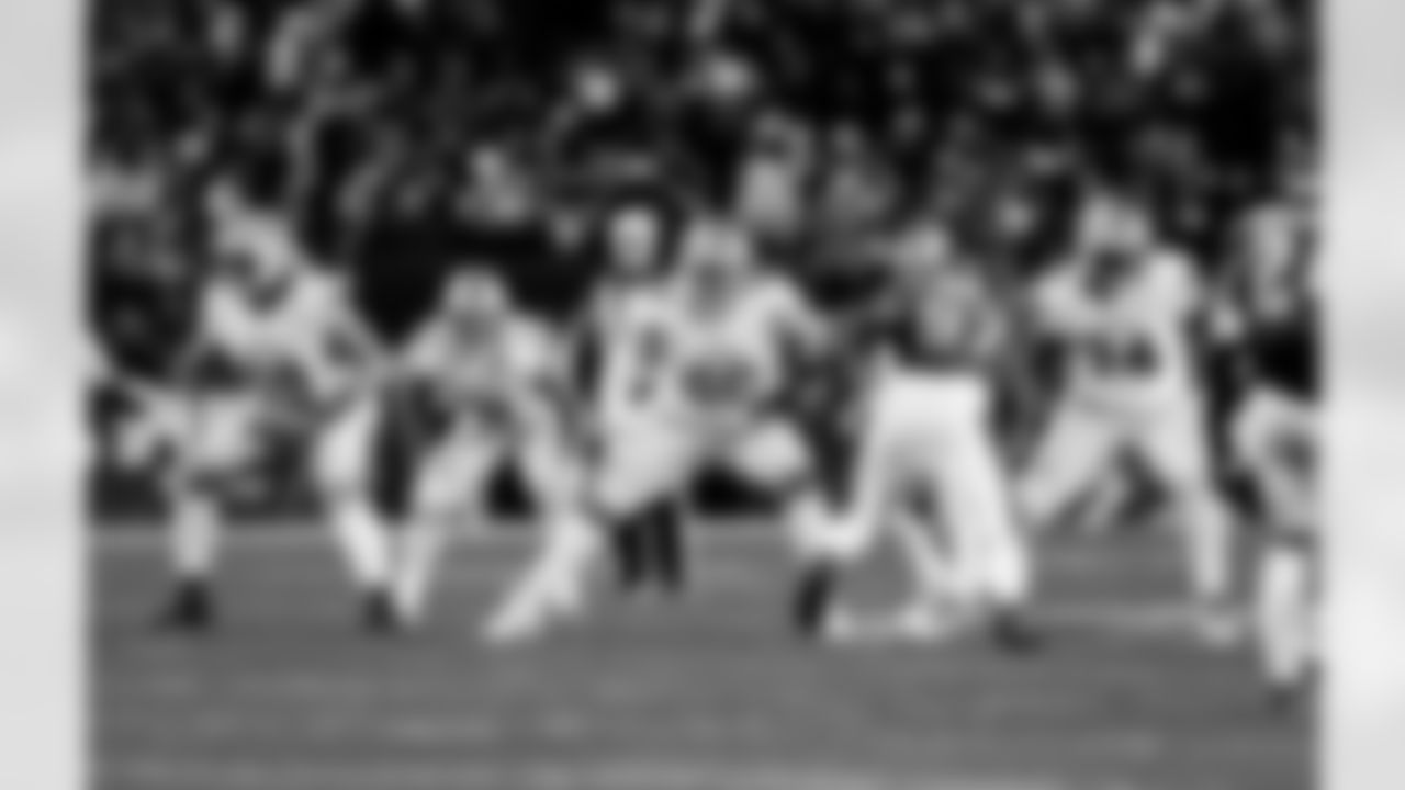 Detroit Lions offensive lineman Tate Ratledge (69), Detroit Lions running back David Montgomery (5), Detroit Lions offensive lineman Graham Glasgow (60), and Detroit Lions guard Kayode Awosika (74) during an NFL football game against the Philadelphia Eagles on Sunday, Nov. 16, 2025 in Philadelphia. (Jeff Nguyen/Detroit Lions via AP)