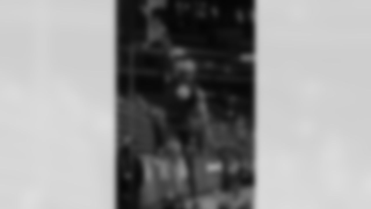 Ohio State linebacker Sonny Styles (25) runs a drill at the NFL football scouting combine in Indianapolis, Thursday, Feb. 26, 2026. (AP Photo/Julio Cortez)