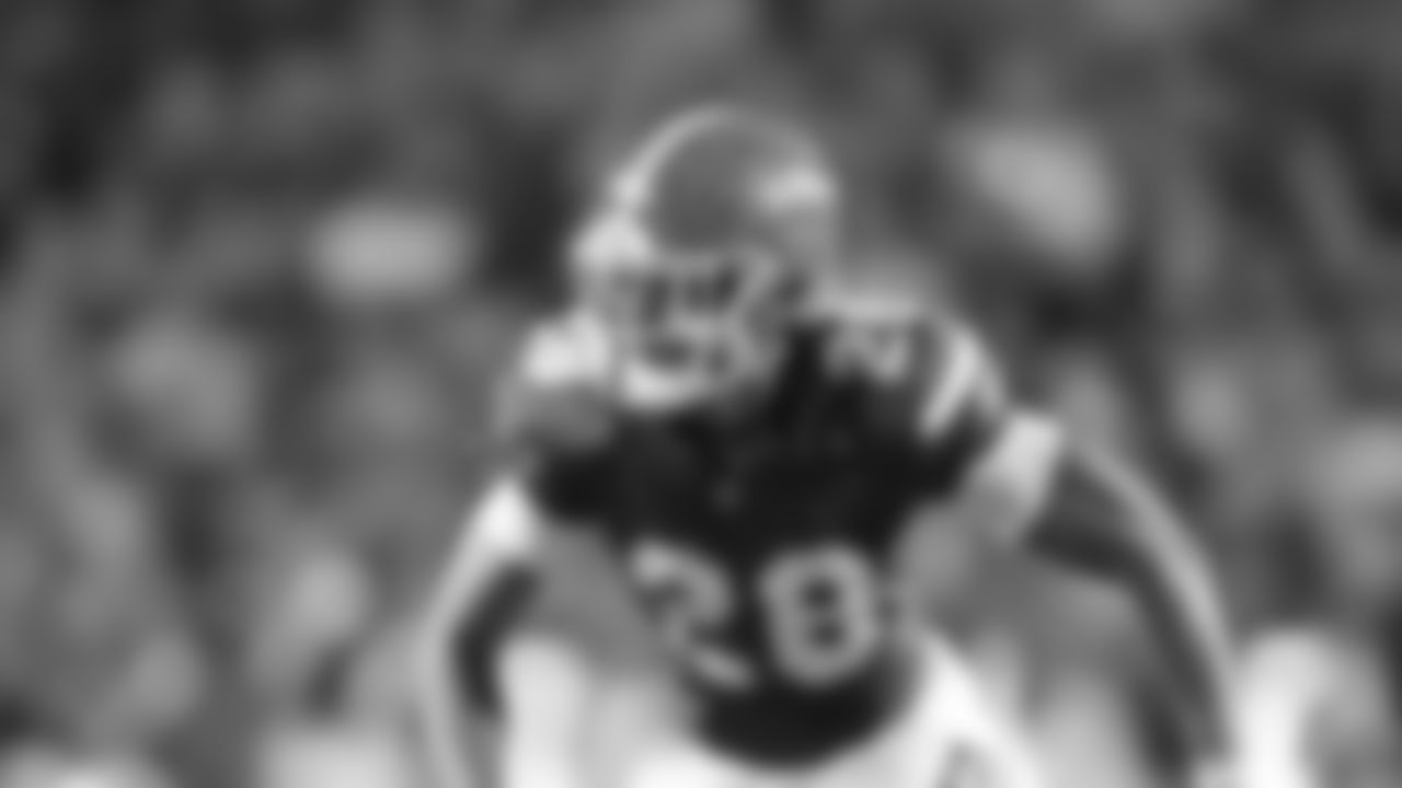 Florida CB Devin Moore (28)