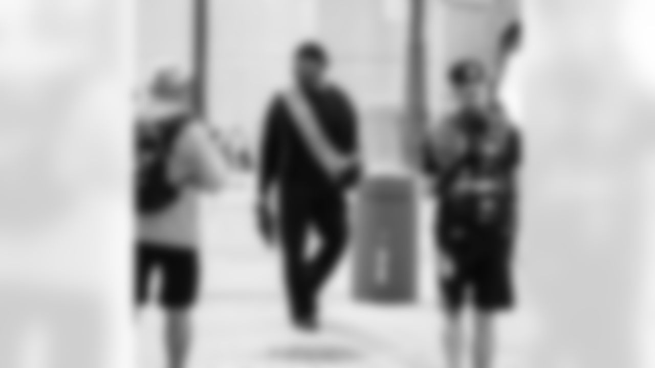 Detroit Lions running back David Montgomery (5) arrives to an NFL football game against the Cleveland Browns on Sunday, Sept. 28, 2025 in Detroit. (Jeff Nguyen/Detroit Lions via AP)