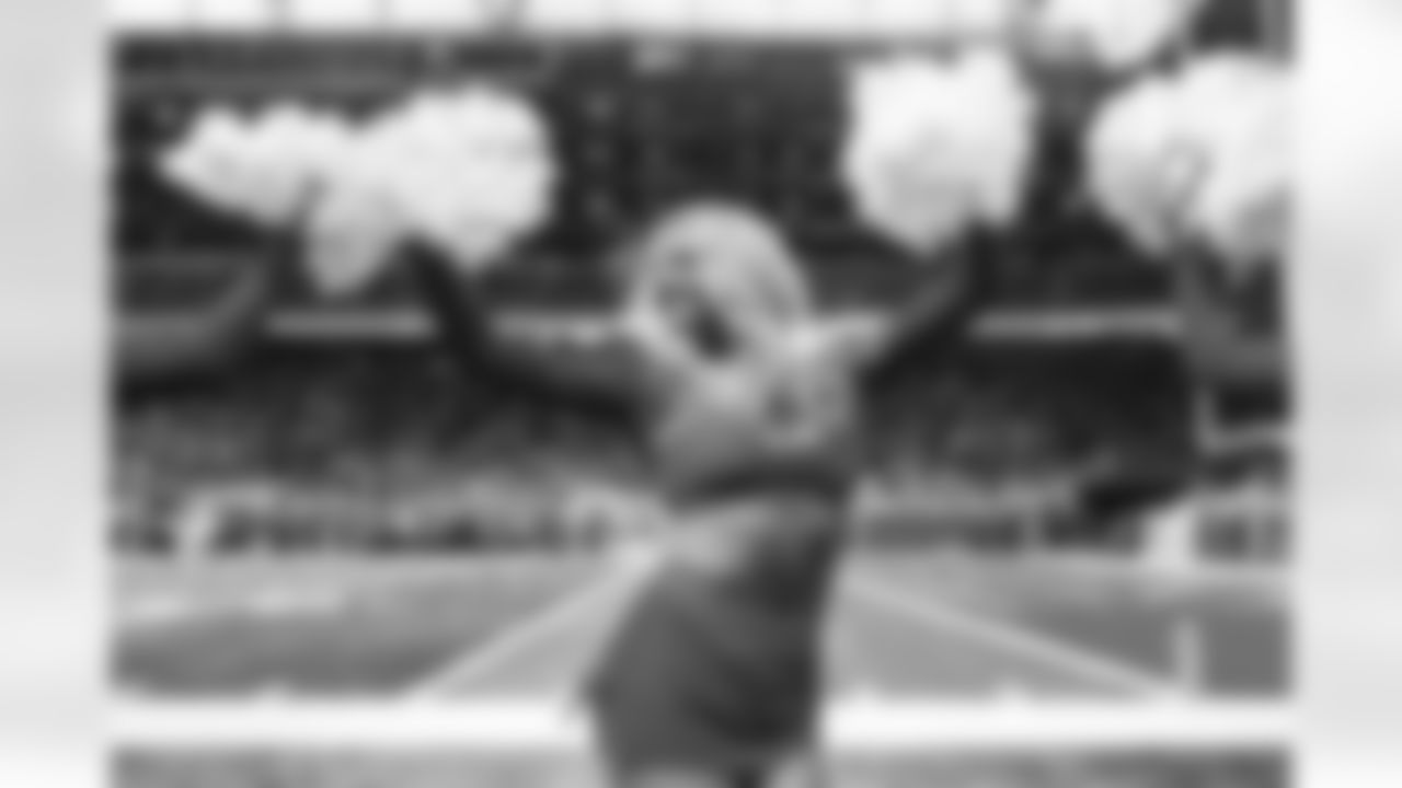 Detroit Lions Cheerleaders perform during an NFL football game against the Miami Dolphins on Saturday, Aug. 16, 2025 in Detroit. (Mike Ferdinande/Detroit Lions)