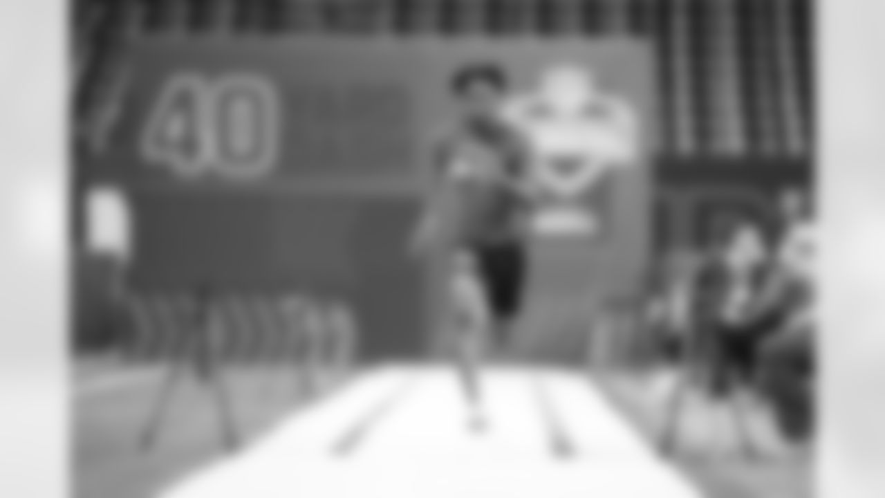 Missouri defensive back Ennis Rakestraw Jr. runs the 40-yard dash at the NFL football scouting combine, Friday, March 1, 2024, in Indianapolis. (AP Photo/Michael Conroy)