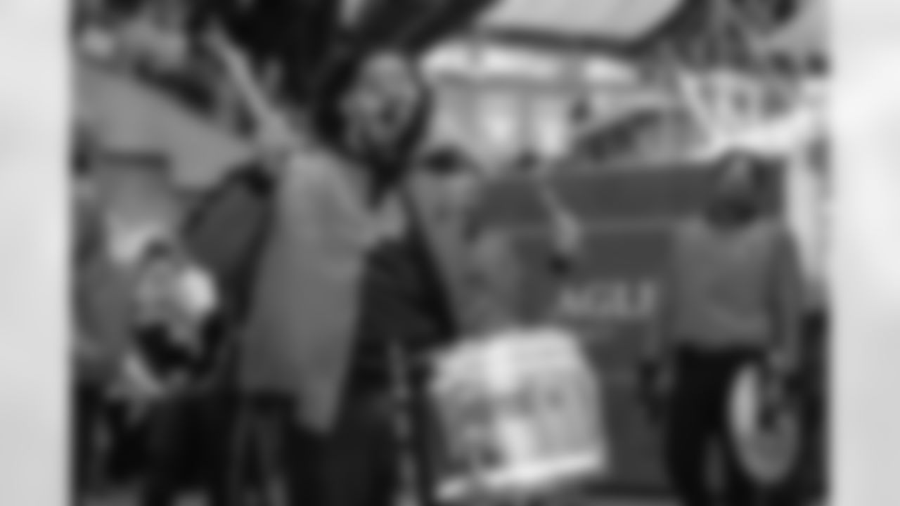 Detroit Lions Honolulu Boom performs before an NFL football game against the Pittsburgh Steelers on Sunday, Dec. 21, 2025 in Detroit. (Mike Ferdinande/Detroit Lions)