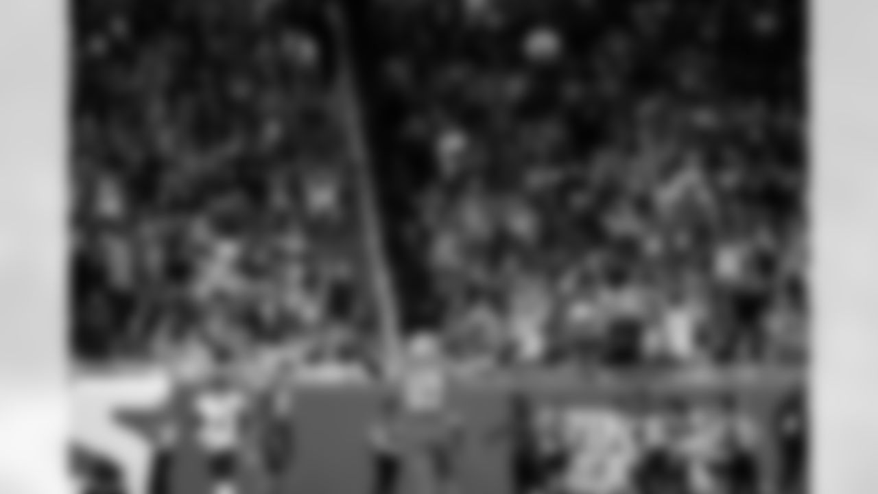 Detroit Lions edge rusher Aidan Hutchinson (97) celebrates after making a sack on Chicago Bears quarterback Caleb Williams (18) during an NFL football game against the Chicago Bears on Sunday, Sept. 14, 2025 in Detroit. (Jeff Nguyen/Detroit Lions via AP)