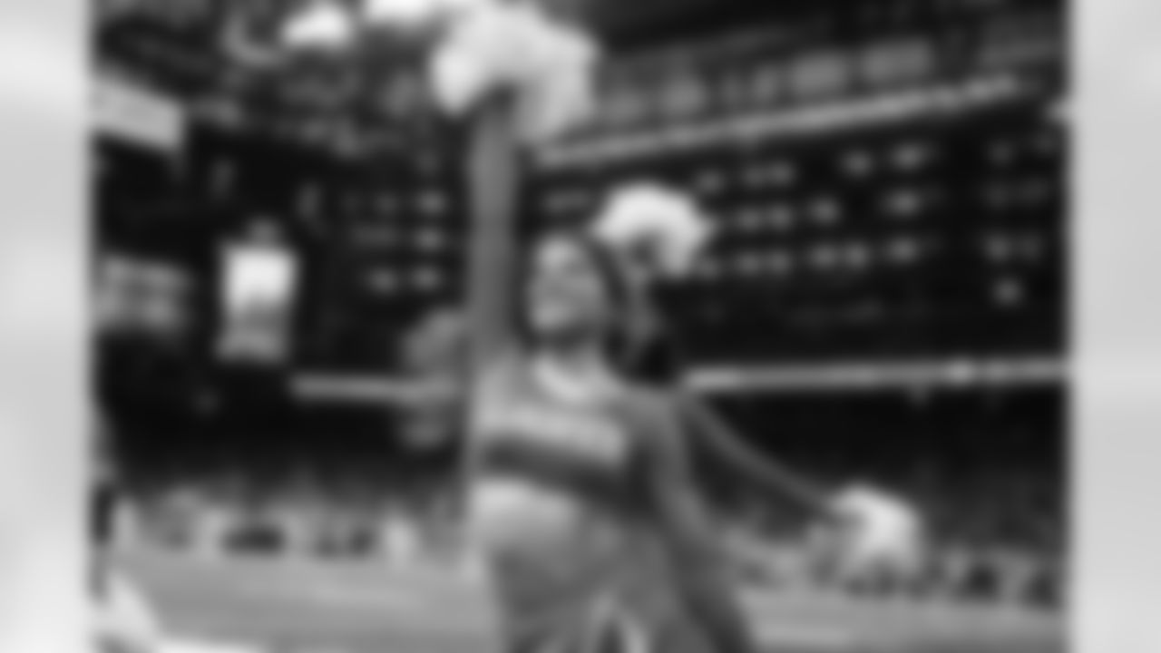 Detroit Lions Cheerleaders perform during an NFL football game against the Green Bay Packers on Thursday, Nov. 27, 2025 in Detroit. (Mike Ferdinande/Detroit Lions)