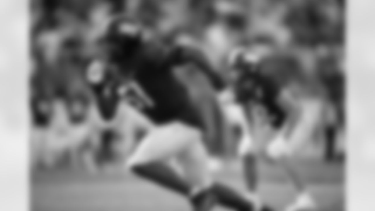 UCF EDGE Malachi Lawrence (51)