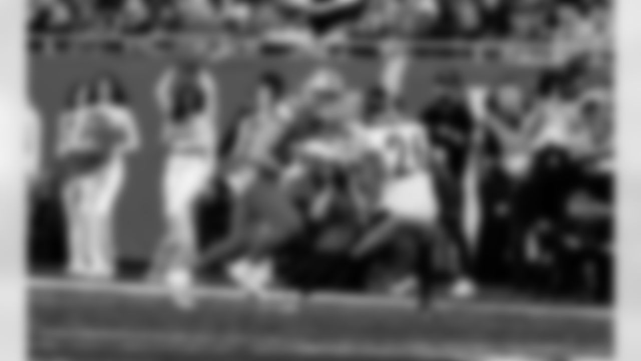 Detroit Lions tight end Anthony Firkser (86) during an NFL football game against the Pittsburgh Steelers on Sunday, Dec. 21, 2025 in Detroit. (Jeff Nguyen/Detroit Lions via AP)