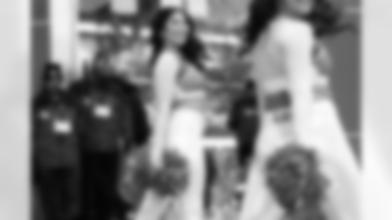 Detroit Lions Cheerleaders perform before an NFL football game against the Pittsburgh Steelers on Sunday, Dec. 21, 2025 in Detroit. (Mike Ferdinande/Detroit Lions)