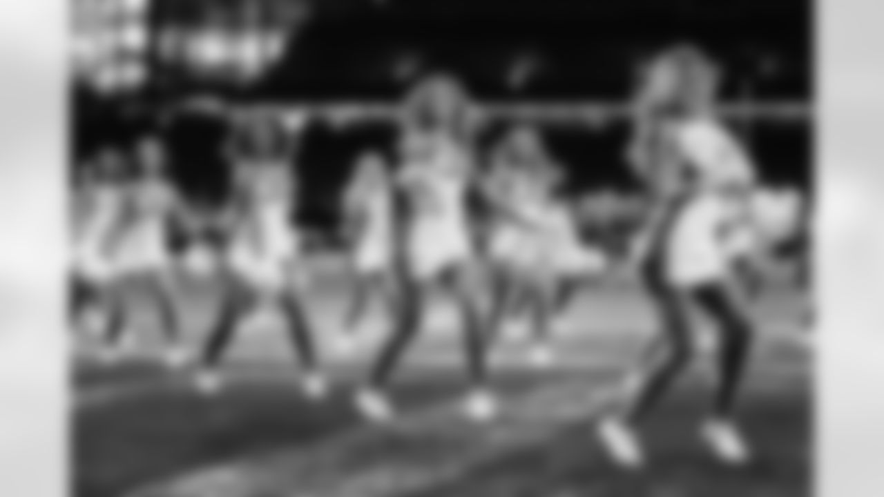 Detroit Lions Cheerleaders perform during a NFL football game against the Chicago Bears on November 19, 2023 in Detroit. (Mike Ferdinande/Detroit Lions)
