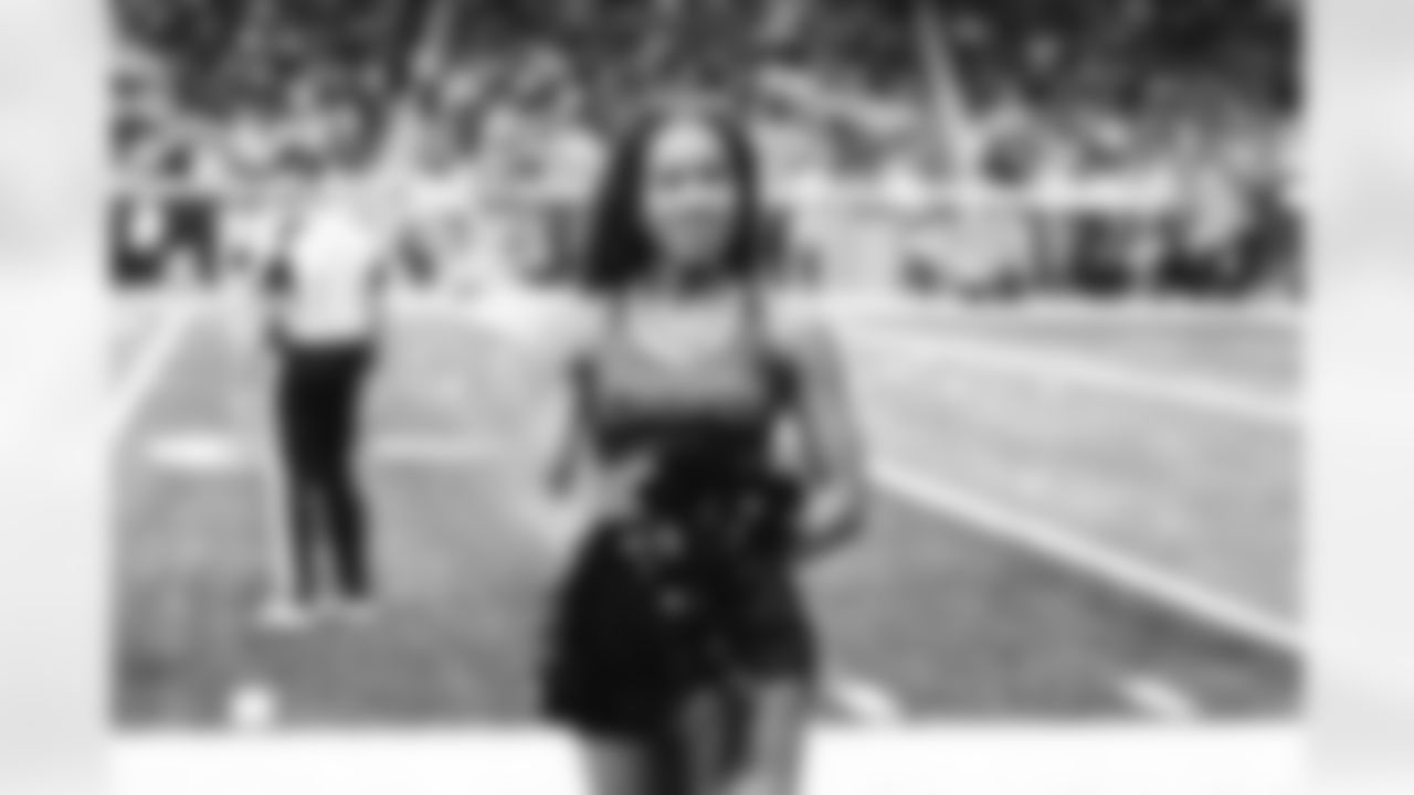 Detroit Lions Cheerleaders during an NFL football game against the New York Giants on Sunday, Nov. 23, 2025 in Detroit. (Stephanie VanWagoner/Detroit Lions)