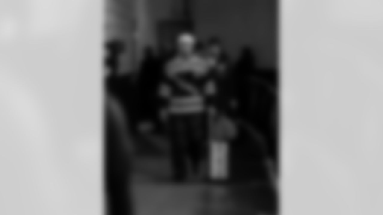 Detroit Lions wide receiver Amon-Ra St. Brown (14) arrives to an NFL football game against the Philadelphia Eagles on Sunday, Nov. 16, 2025 in Philadelphia. (Jeff Nguyen/Detroit Lions via AP)