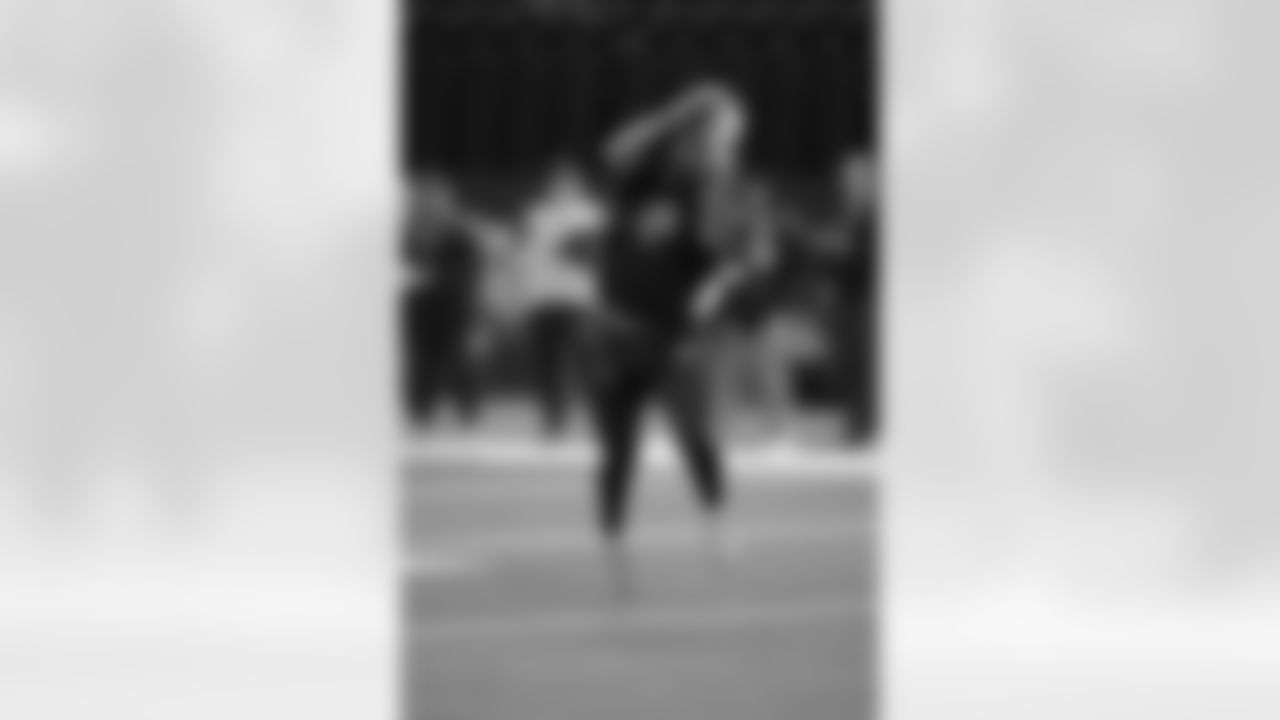 Indiana wide receiver Elijah Sarratt (34) runs a drill at the NFL football scouting combine in Indianapolis, Saturday, Feb. 28, 2026. (AP Photo/Michael Conroy)