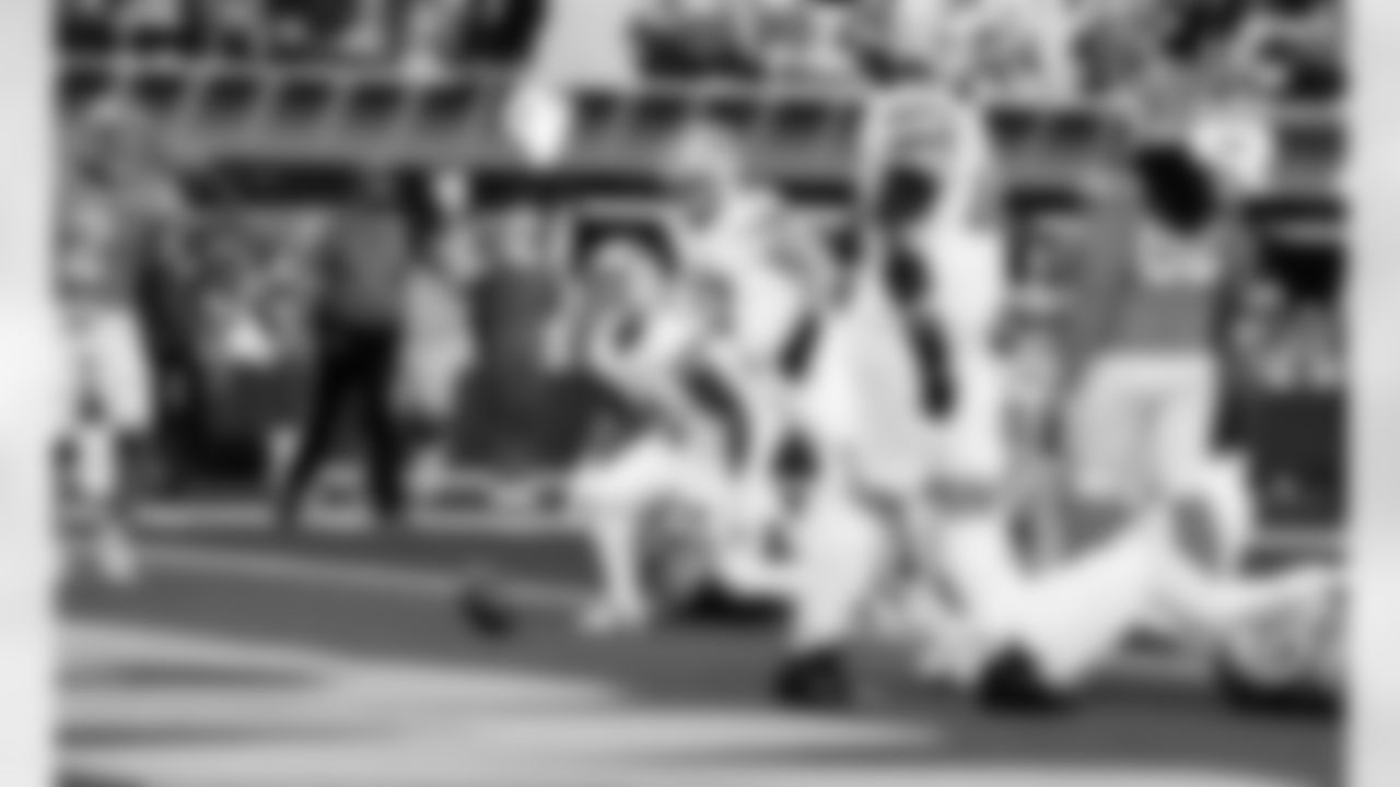 Detroit Lions running back David Montgomery (5) scores a touchdown during an NFL football game against the Los Angeles Rams on Sunday, Dec. 14, 2025 in Inglewood, Calif. (Jeff Nguyen/Detroit Lions via AP)