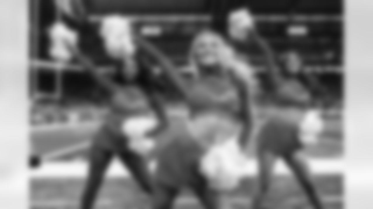 Detroit Lions Cheerleaders perform during an NFL football game against the Minnesota Vikings on Sunday, Nov. 2, 2025 in Detroit. (Mike Ferdinande/Detroit Lions)