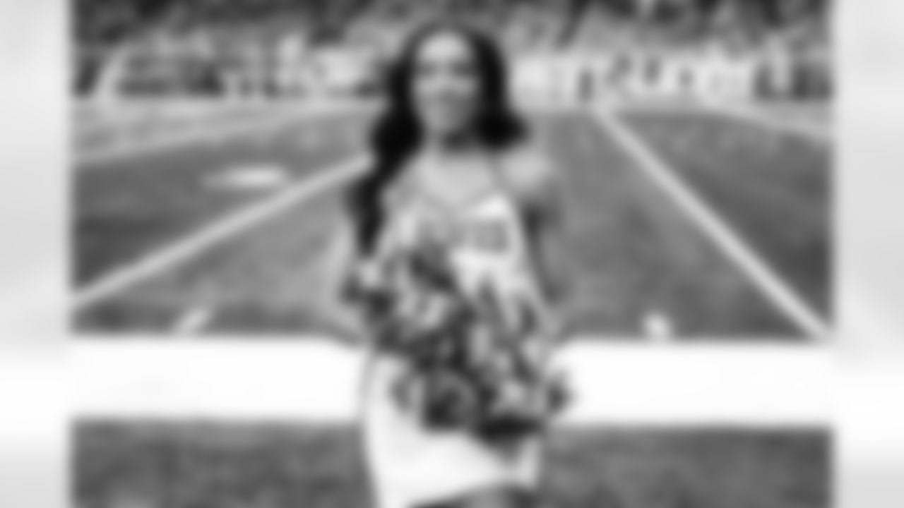 Detroit Lions Cheerleaders perform during a NFL football game against the Chicago Bears on November 19, 2023 in Detroit. (Mike Ferdinande/Detroit Lions)