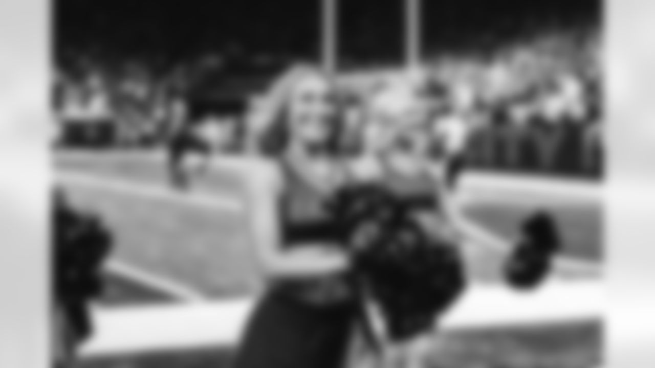 Detroit Lions Cheerleaders during an NFL football game against the New York Giants on Sunday, Nov. 23, 2025 in Detroit. (Stephanie VanWagoner/Detroit Lions)