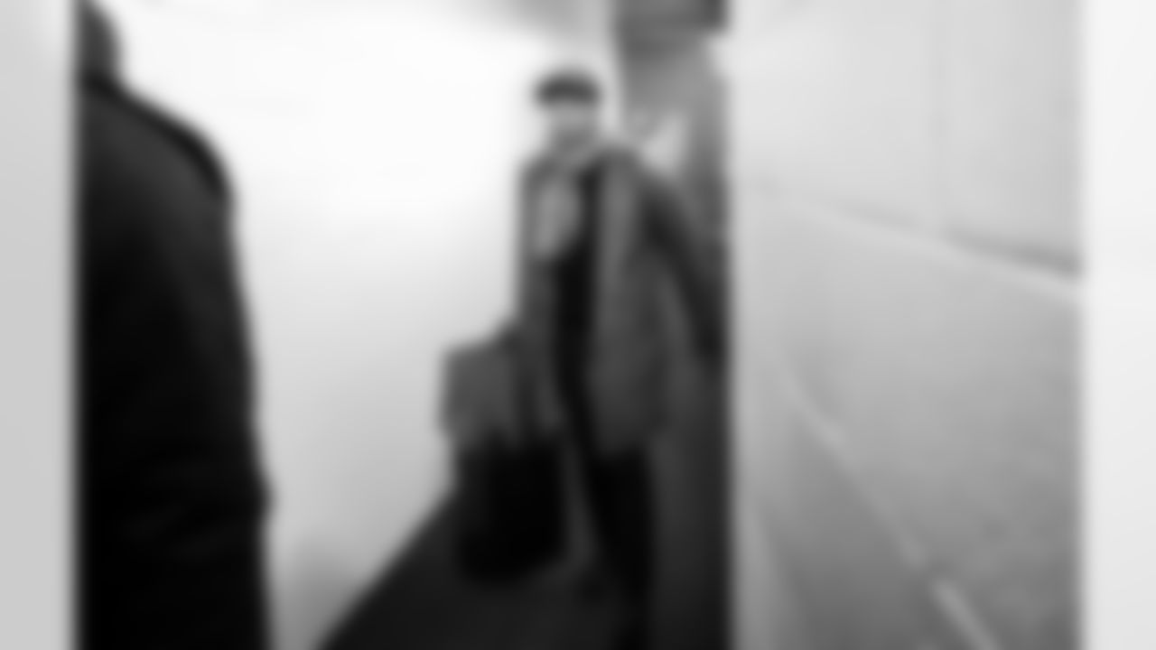 Detroit Lions wide receiver Kalif Raymond (11) arrives to an NFL football game against the Chicago Bears on Sunday, Jan. 4, 2026 in Chicago. (Jeff Nguyen/Detroit Lions via AP)