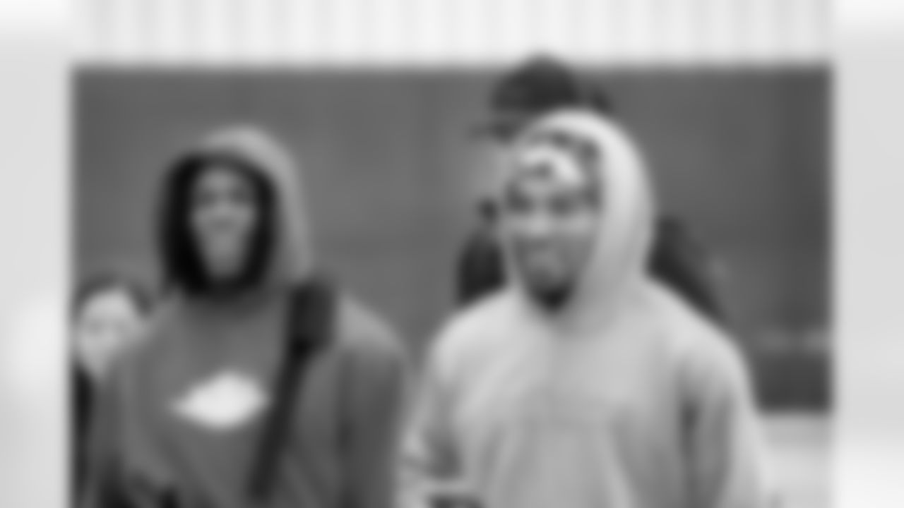 Detroit Lions running back Jahmyr Gibbs (0) and Detroit Lions wide receiver Amon-Ra St. Brown (14) travel to Washington, D.C. on Nov. 8, 2025. (Jeff Nguyen/Detroit Lions via AP)