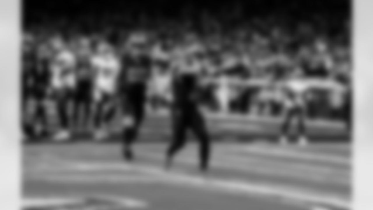 Detroit Lions running back Jahmyr Gibbs (0) scores a touchdown during an NFL football game against the Tampa Bay Buccaneers on Monday, Oct. 20, 2025 in Detroit. (Jeff Nguyen/Detroit Lions via AP)