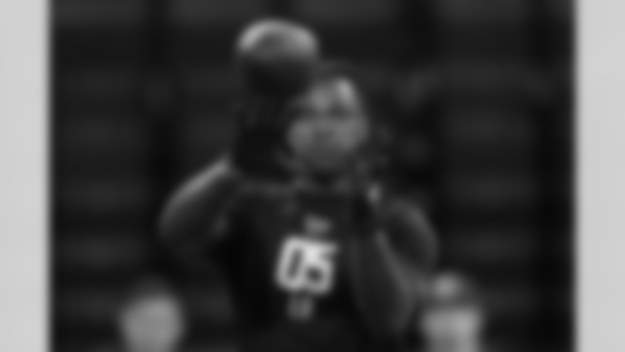 Oklahoma linebacker Kendal Daniels (05) runs a drill at the NFL football scouting combine in Indianapolis, Thursday, Feb. 26, 2026. (AP Photo/Julio Cortez)