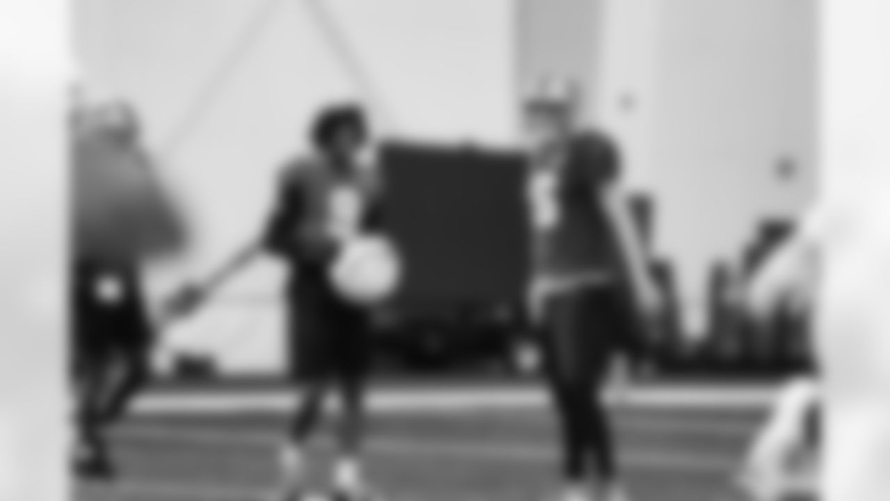 Detroit Lions wide receiver Jameson Williams (9), Detroit Lions quarterback Jared Goff (16) during practice at the Meijer Performance Center in Allen Park, MI on January 15, 2025. (Jeff Nguyen/Detroit Lions)