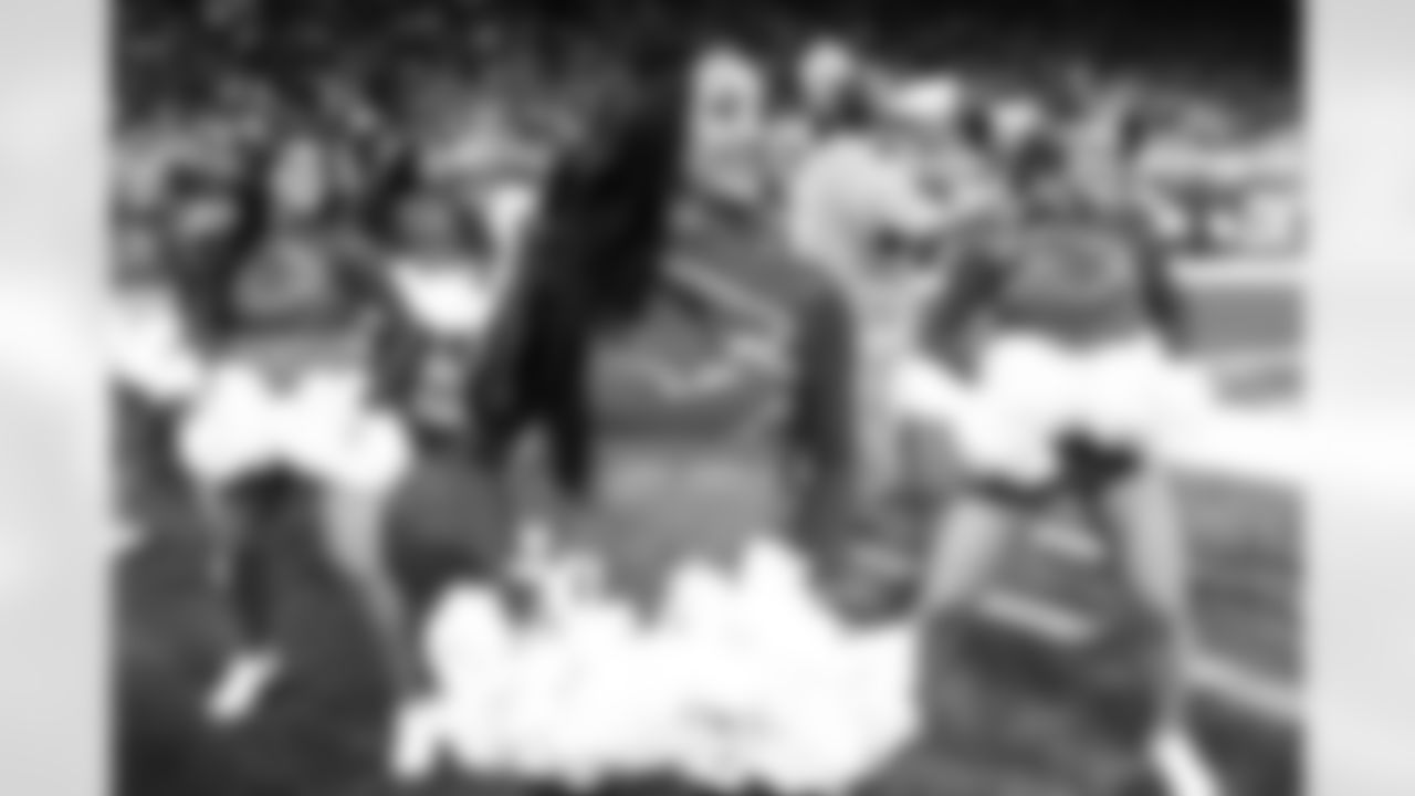 Detroit Lions Cheerleaders perform during an NFL football game against the Miami Dolphins on Saturday, Aug. 16, 2025 in Detroit. (Mike Ferdinande/Detroit Lions)