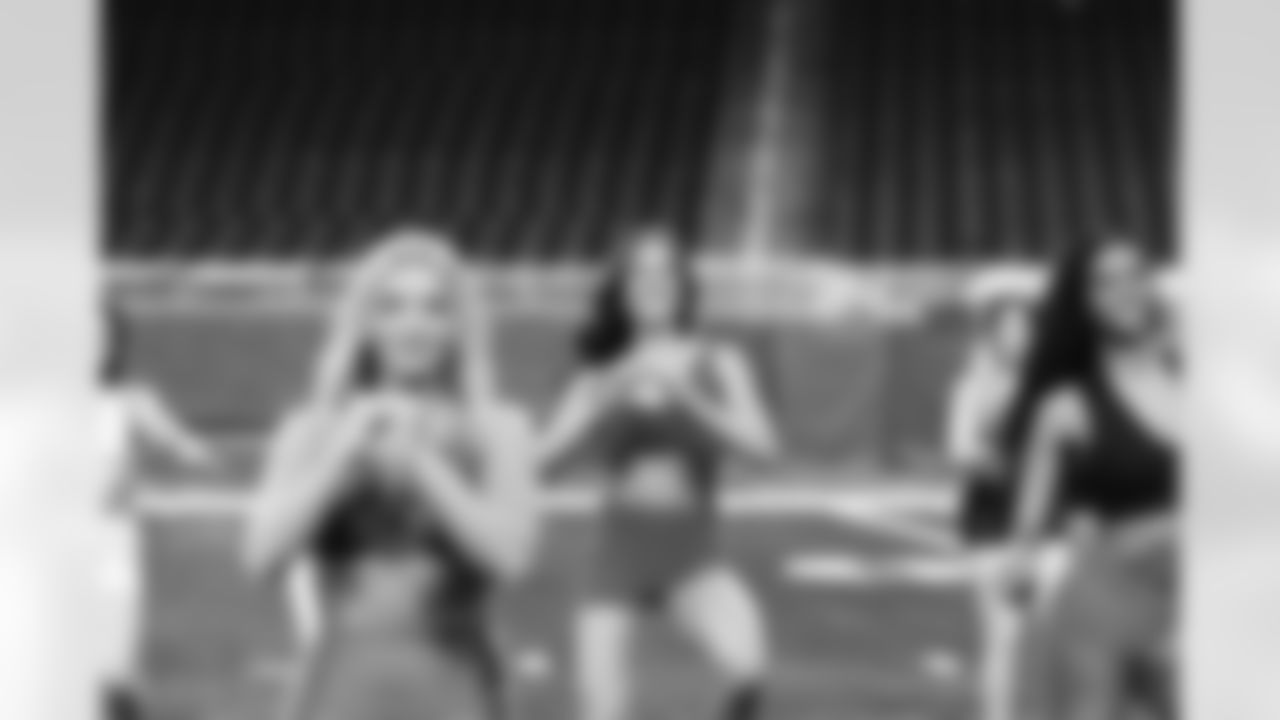 Contestants during the Detroit Lions Cheerleaders pre-audition clinic at Ford Field on April 14, 2025 in Detroit. (Stephanie VanWagoner/Detroit Lions)
